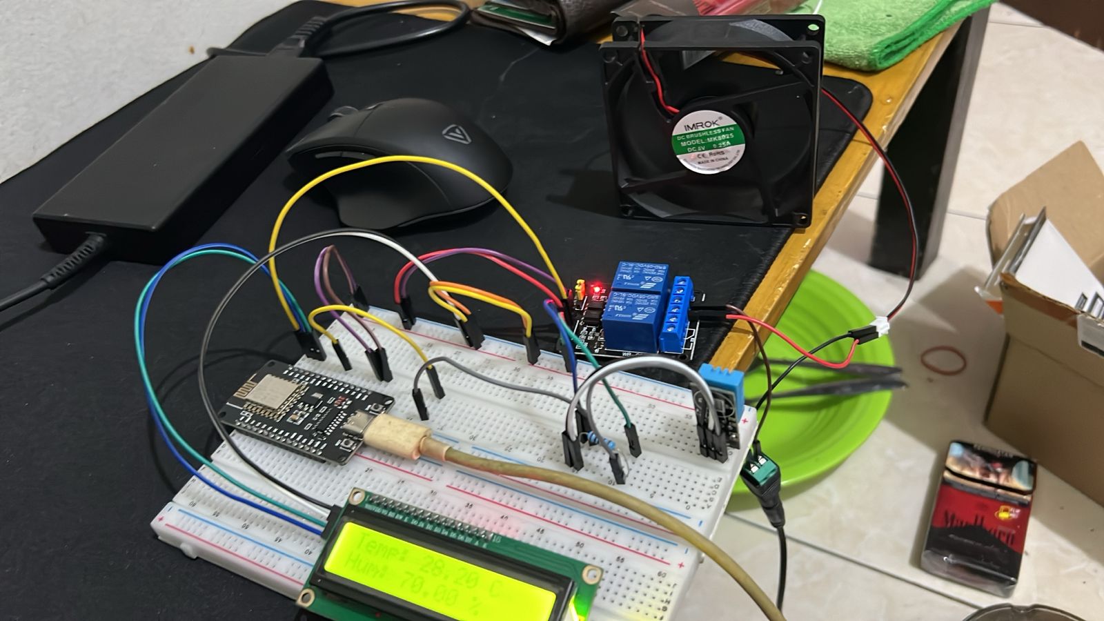 Perencanaan awal dengan relay, ESP8266, dan sensor suhu